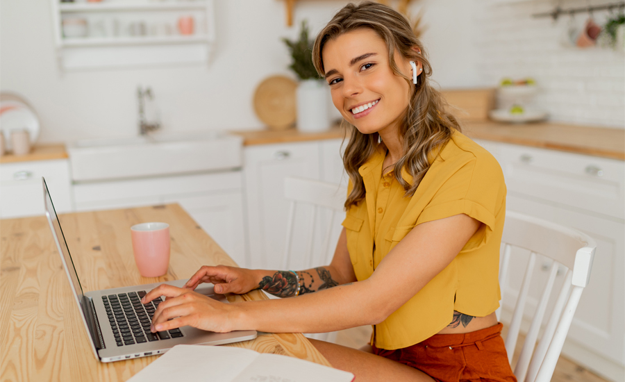 Como Ganhar Dinheiro na Internet com Redação para Blogs e Mídias Sociais